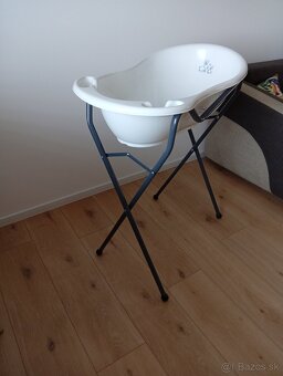 Skladací stojan pod vaničku pre deti - 3