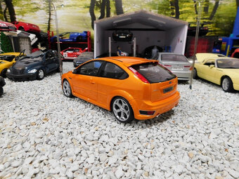 model auta Ford Focus ST Mk2 Otto mobile 1:18 - 3