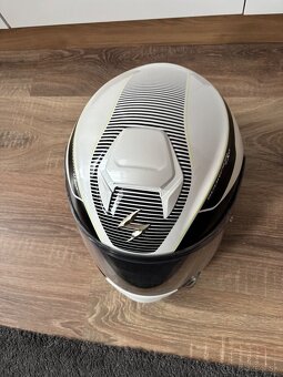 Prilba na motorku - 3