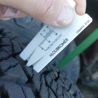 215/80R15  Suzuki - 3