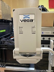 Spätný projektor VEGA - 3