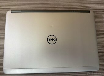 Dell Latitude E7240 i5 / 8 GB / 256GB SSD - 3