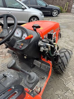 Kubota b1830 - 3