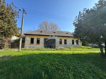 Znížená cena Stavebný pozemok rodinný dom na rekonštrukciu - 3