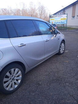 Opel zafira - 3
