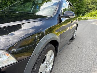 Skoda Octavia Scout 2.0tdi 103kw 6q 4x4 Alcantara navi xenon - 3