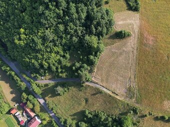 Veľký slnečný pozemok v obci Župkov - 3