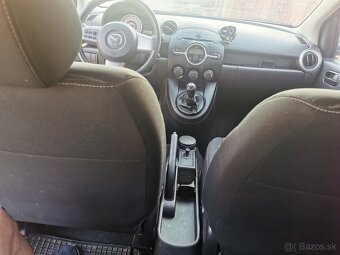 Predam Mazda 2 - 3
