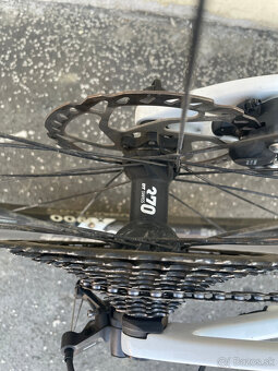 Canyon Lux WC CF6 - nový rám - 3