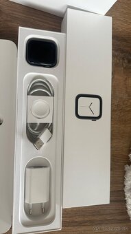Apple Watch 4 44mm - 3