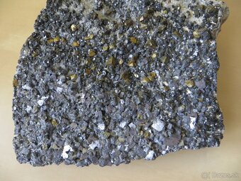 Mineral (galenit, chalkopyrit, sfalerit, kremeň) (Hodruša) - 3