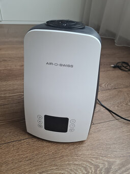 Predám zvlhčovač vzduchu Air-o-Swiss - 3