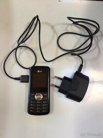 Mobilný telefón LG - 3
