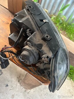 dewil aeys predne svetla passat b5.5 - 3