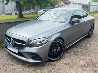 Mercedes-Benz C 300 Coupé AMG Line - 3