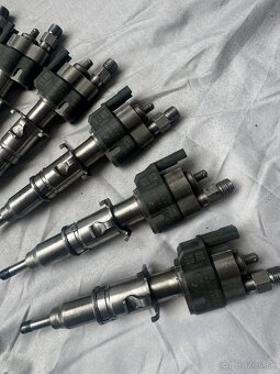 Vstrekovace N53B30A - 3