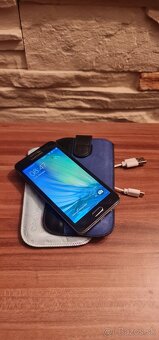 Samsung galaxy A3 (2015) black 16GB - 3