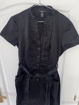 H&M cierne saty s vackami a opaskom velkost 42 (XL) - 3