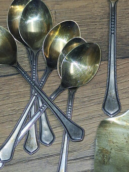 SERVÍROVACÍ PRÍBOR - 3