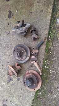 Predne naboje traktor zetor - 3