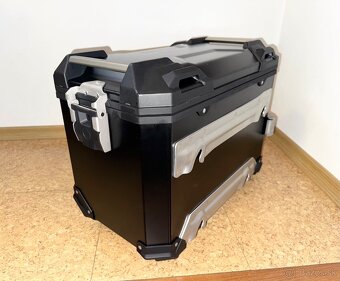Kufor SW-MOTECH TRAX ADV 45l pravý čierny nový - 3