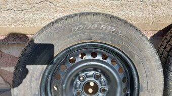 195/70r15c - 3