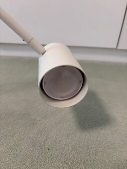 IKEA lampa s bezdrotovym nabijanim - 3