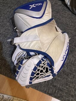 Lapačka a vyrážačka Bauer Vapor x700 - 3