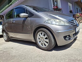 Mercedes A 180 - 3