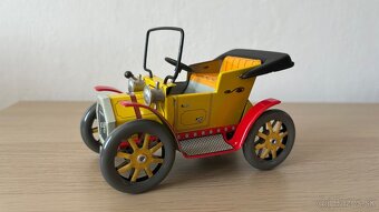 Retro hračka Dědeček automobil KOVAP - 3