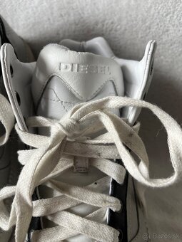 Kozene clenkove tenisky Diesel. Velkost 40. - 3