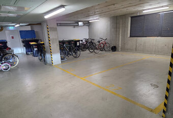 Garaz Danubius utca Budapest XIII - 3