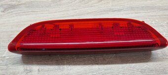 Predám tretie brzdové svetlo - 3