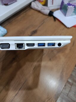 Acer Aspire E5-573 - 3
