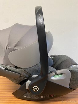 Polohovateľná autosedačka Cybex Cloud T i-Size Plus - 3