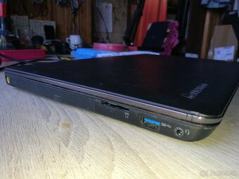Lenovo. Intel i5. 500 GB SSD hybrid. RAM 8 GB. Nvidia 2 GB. - 3