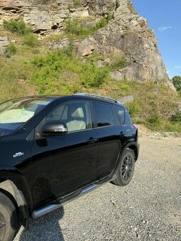 Predám toyotu rav4 2009 - 3