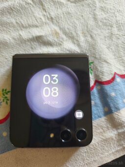 Samsung Galaxy Z Flip 5 - 3