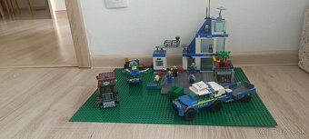 Nové lego -len poskladané - 3