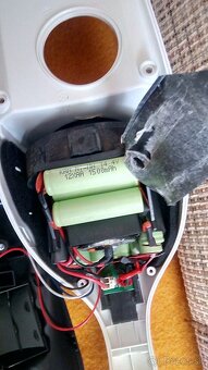 Predám tyčový vysávač ETA Moneto - 3