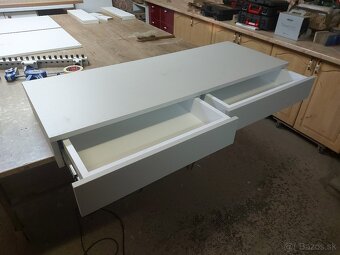 Zavesná skrinka /závesný stolík - 3