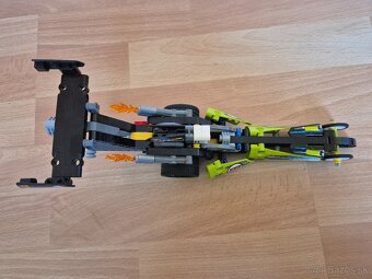 LEGO Technic 42103 Dragster - 3