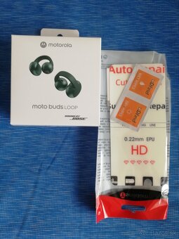 Motorola Edge 70 a sluchadla Moto buds loop - 3