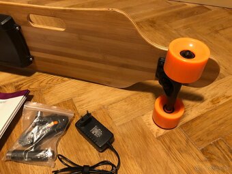Dvoumotorový Elektrický Longboard Scoobu X10 - 3
