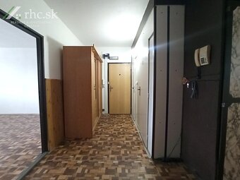 3-IZB.BYT S BALKÓNOM - HRNČIARSKA, STROPKOV - 3