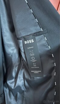 Hugo Boss oblek - 3