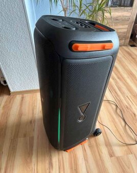 JBL 710 - 3