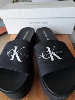 Calvin Klein šľapky - 3