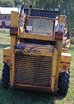 UNC 061 - 3