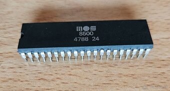 Commodore MOS 8500, procesor pre Commodore C64, CSG 8500 - 3